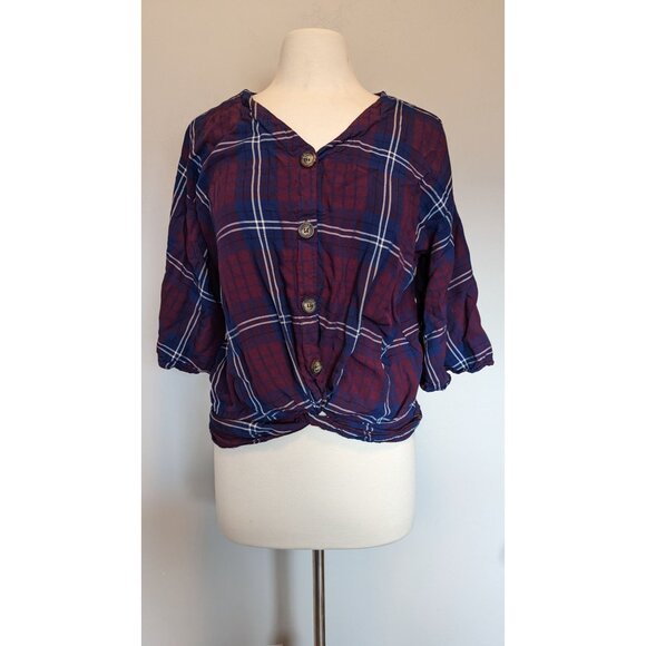 Lily White Plaid Button-Down Blouse With Front Twist Detail Large - Picture 1 of 4